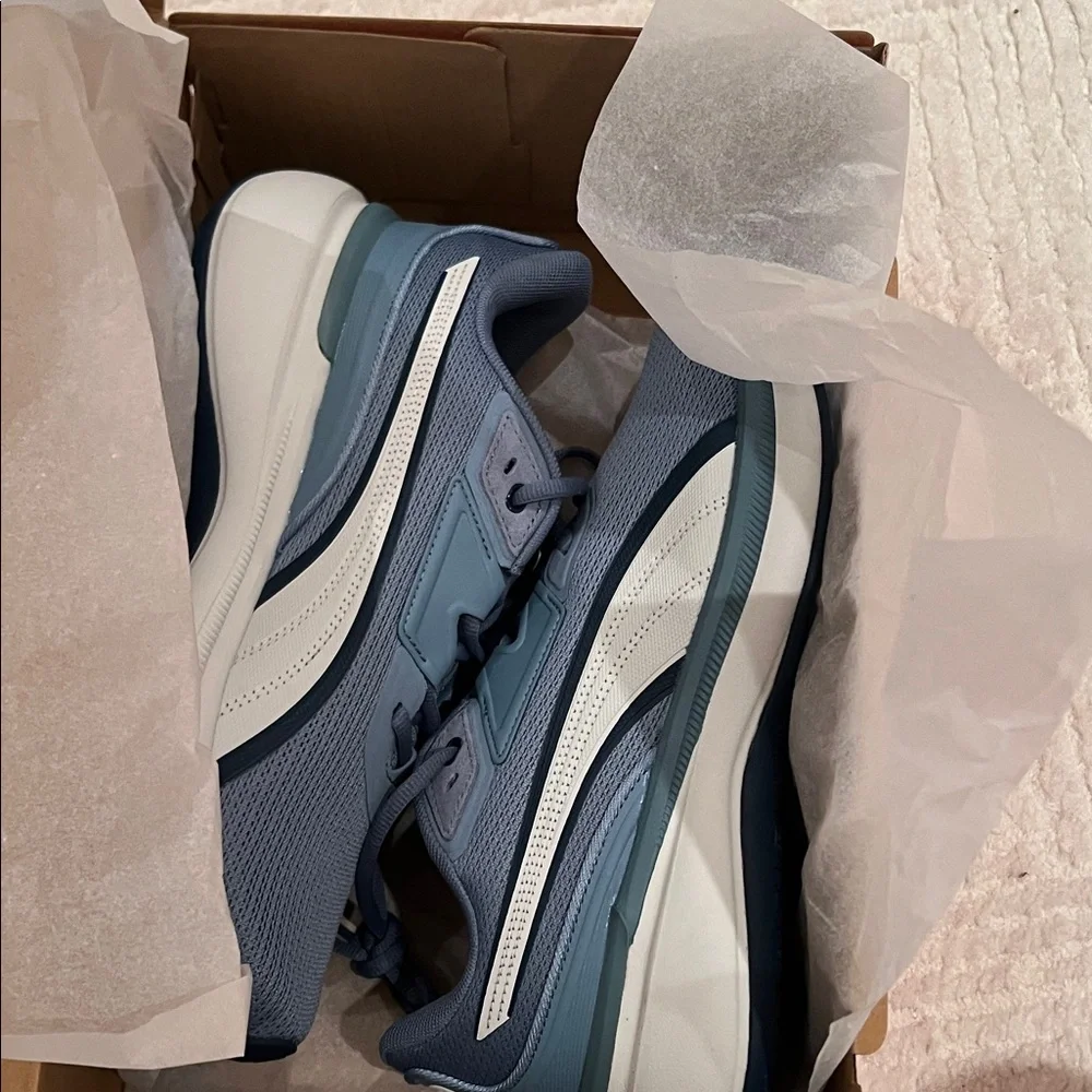 Puma Blue and White Running Sneakers